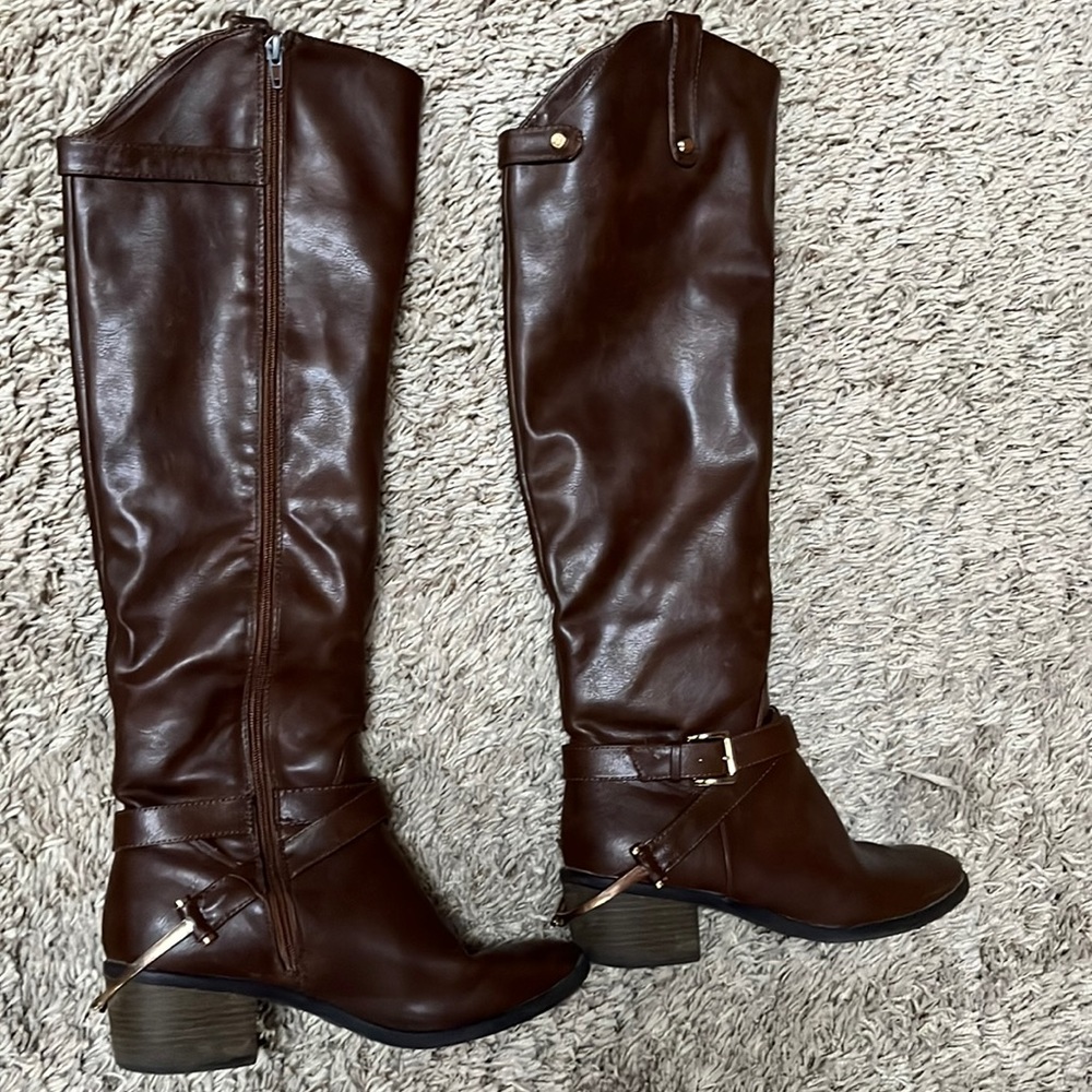 Brown boots